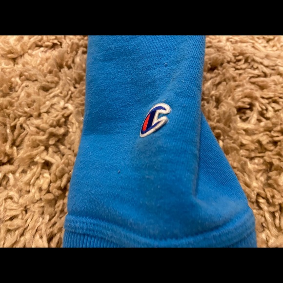 Blue Champion Sweatshirt - Picture 3 of 3